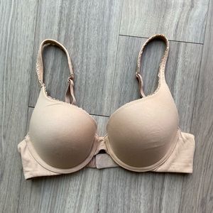 Victoria’s Secret body by Victoria pushup bra nude
